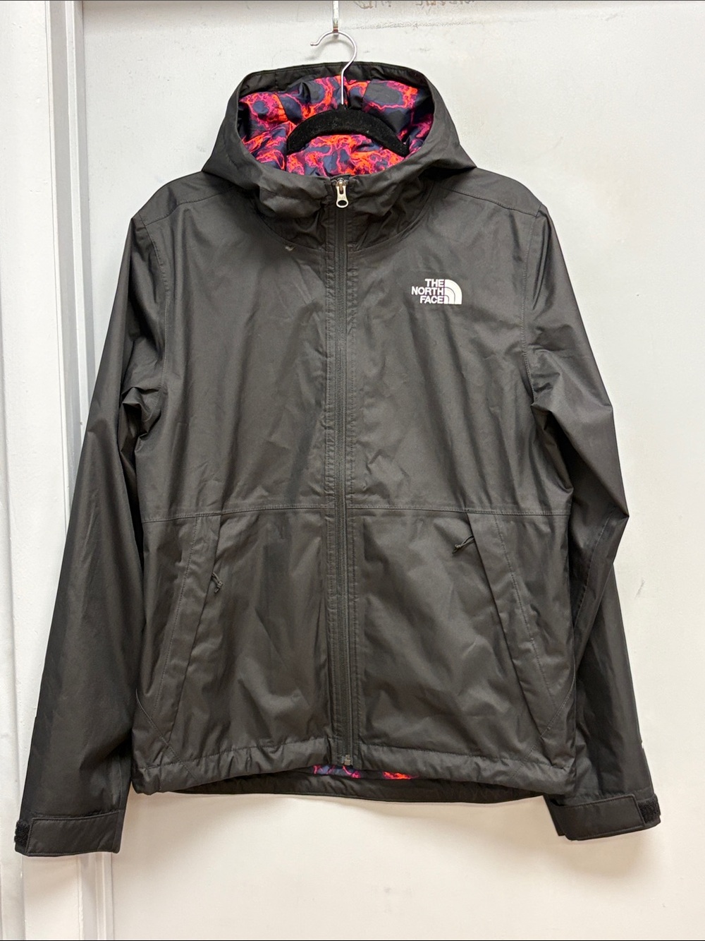 The North Face Men’s Black Hooded Rain Jacket Graphic Logo Size S